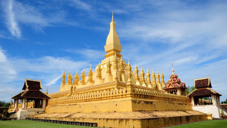 Vietnam ratifies trade agreement with Laos