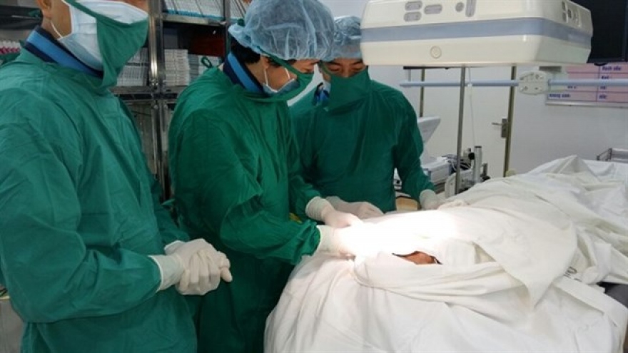 Doctors complete double-chamber pacemaker surgery