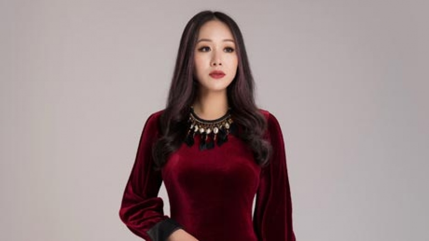 
        Ngo Phuong Lan to perform emcee role at APEC Summit Week
                          
                      