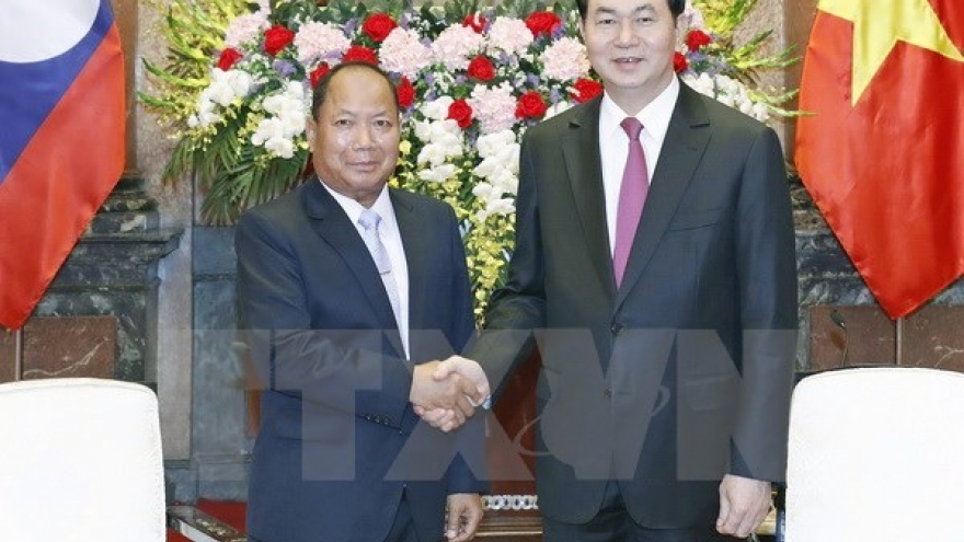 President hosts Lao Minister of Public Security