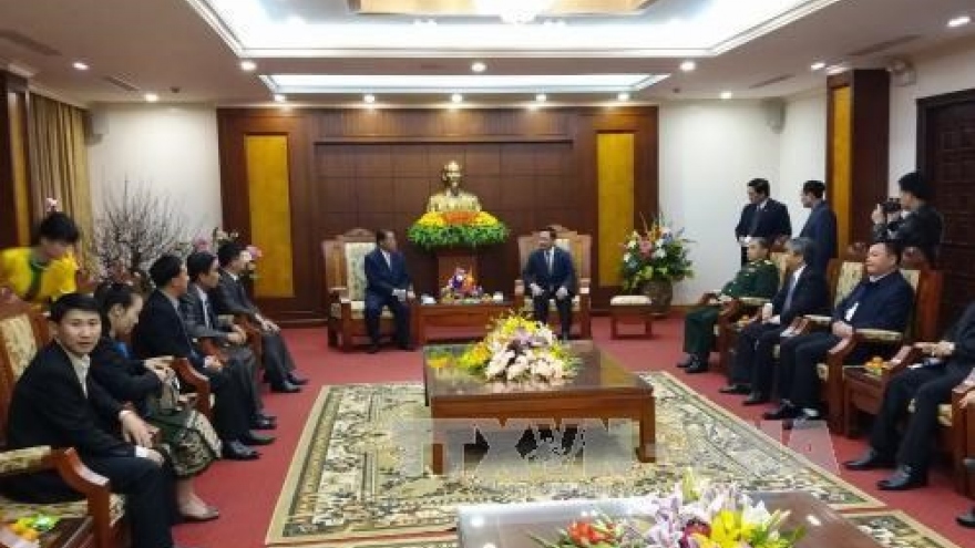 Vietnam, Lao localities foster cooperation