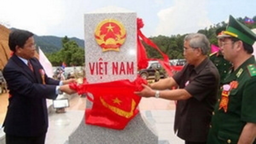 Meeting discusses Vietnam-Laos border marker planting