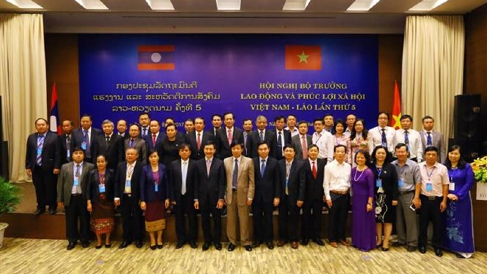 Vietnam, Laos seek to step up labour cooperation