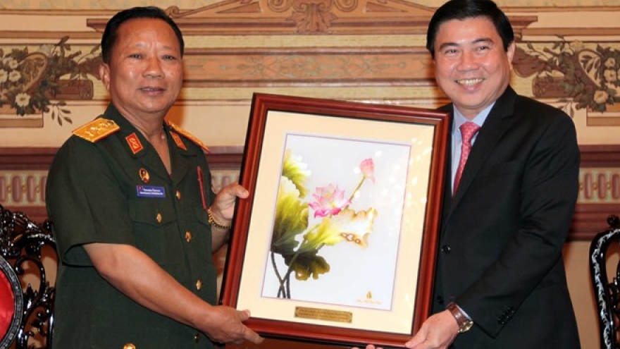 HCM City leader greets Lao defence minister
