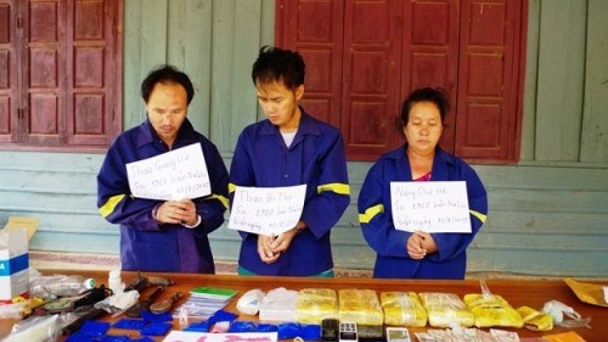 Vietnamese, Lao localities join hands in drug prevention