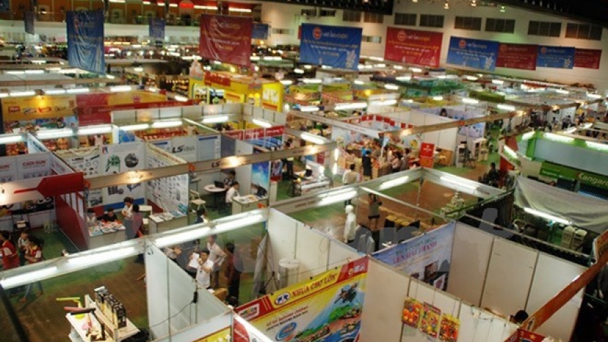 
        Vietnam-Laos investment cooperation thrives
                              