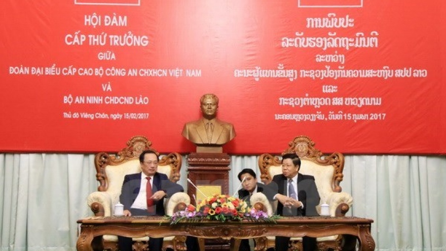 Vietnam, Laos enhance cooperation in public security