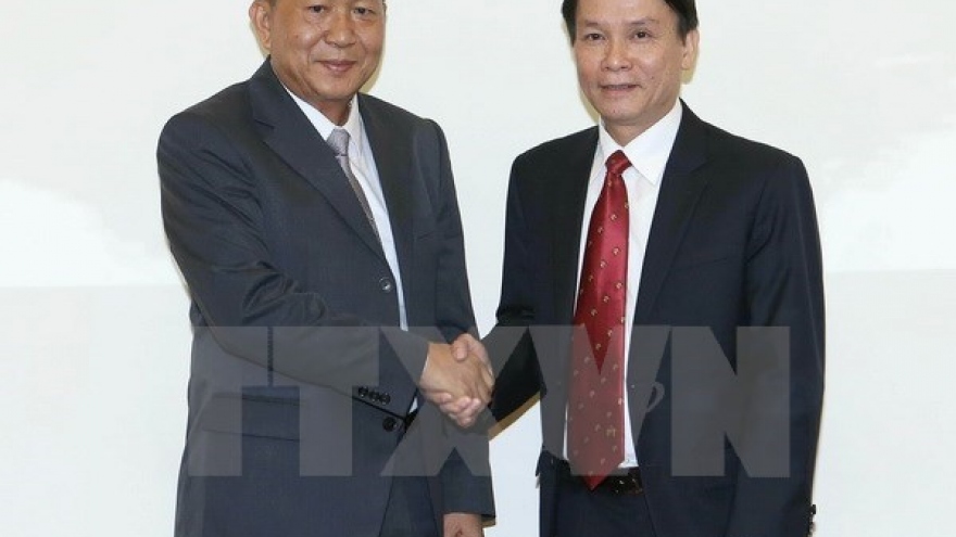 Vietnam, Laos news agencies agree on stronger coordination