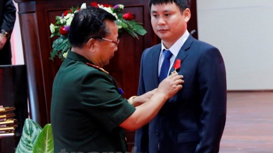 Laos presents Labour Order to Viettel joint venture