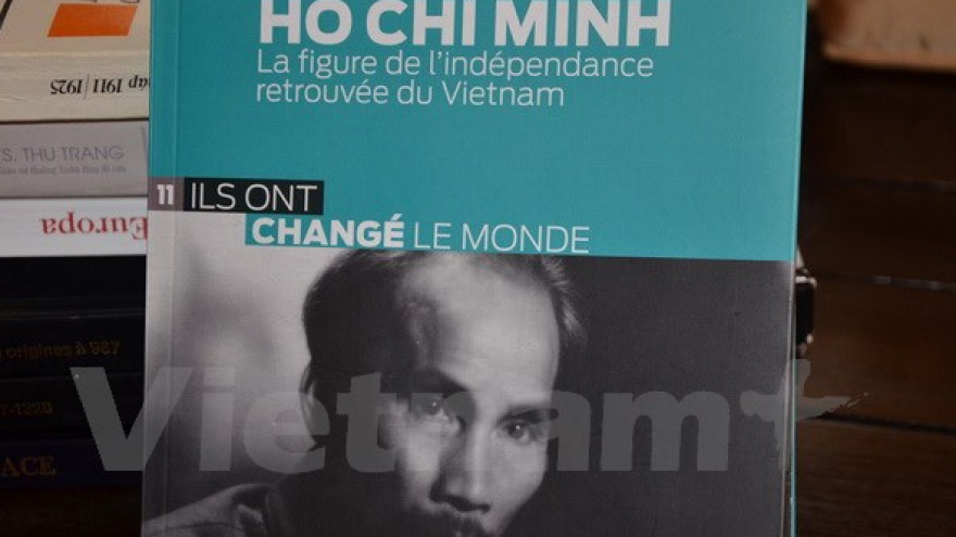Le Monde newspaper publishes book about President HCM