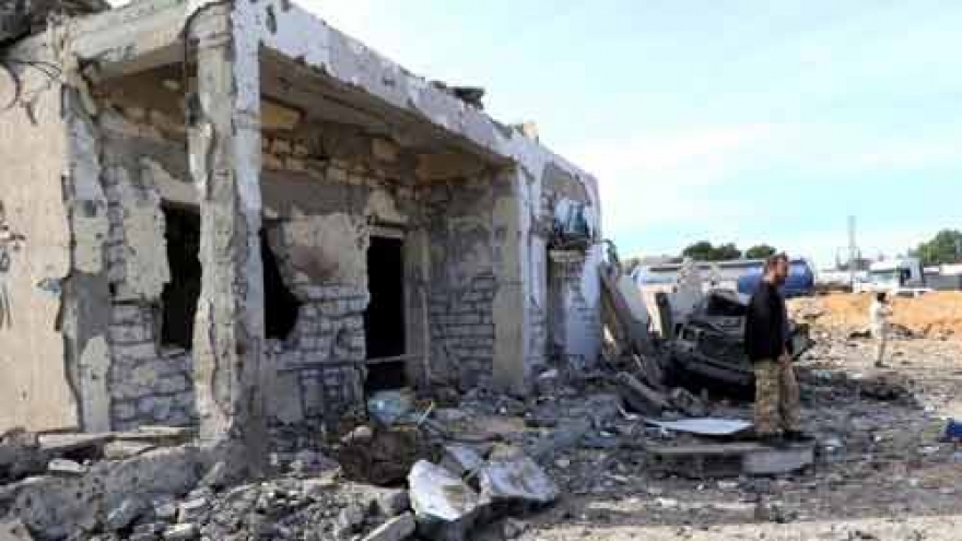 
        UN council backs Libya peace deal, no Western air strikes sought
                              