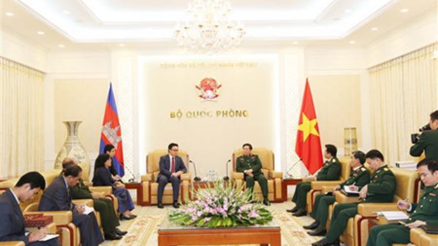 Vietnam treasures traditional friendship with Cambodia