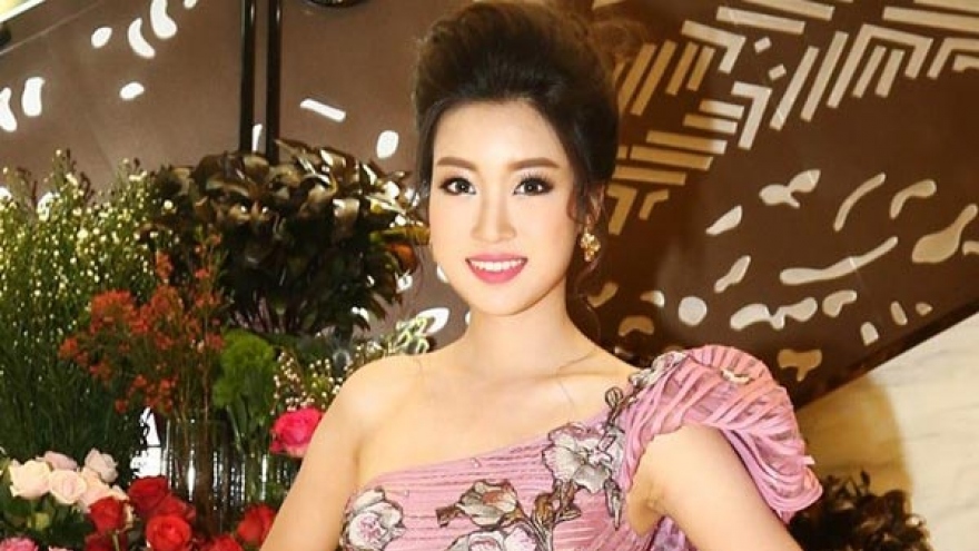 My Linh gorgeous at HCM City event