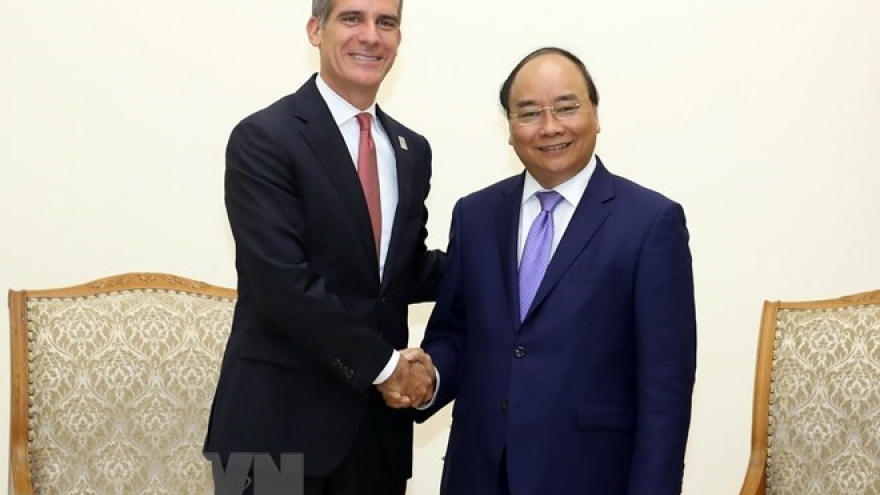 PM seeks stronger trade, investment ties with Los Angeles