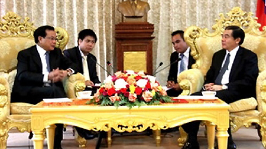 Hanoi, Luang Prabang boost cooperation