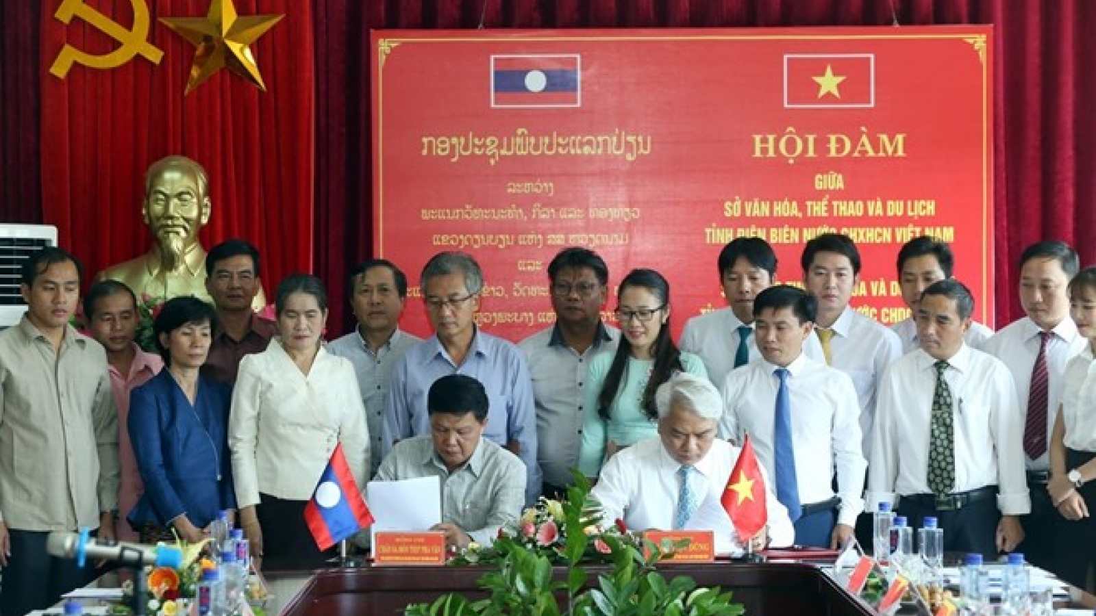 Dien Bien, Luang Prabang provinces tighten cultural, tourism links