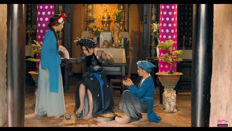 Young actor’s parody film becomes an internet hit