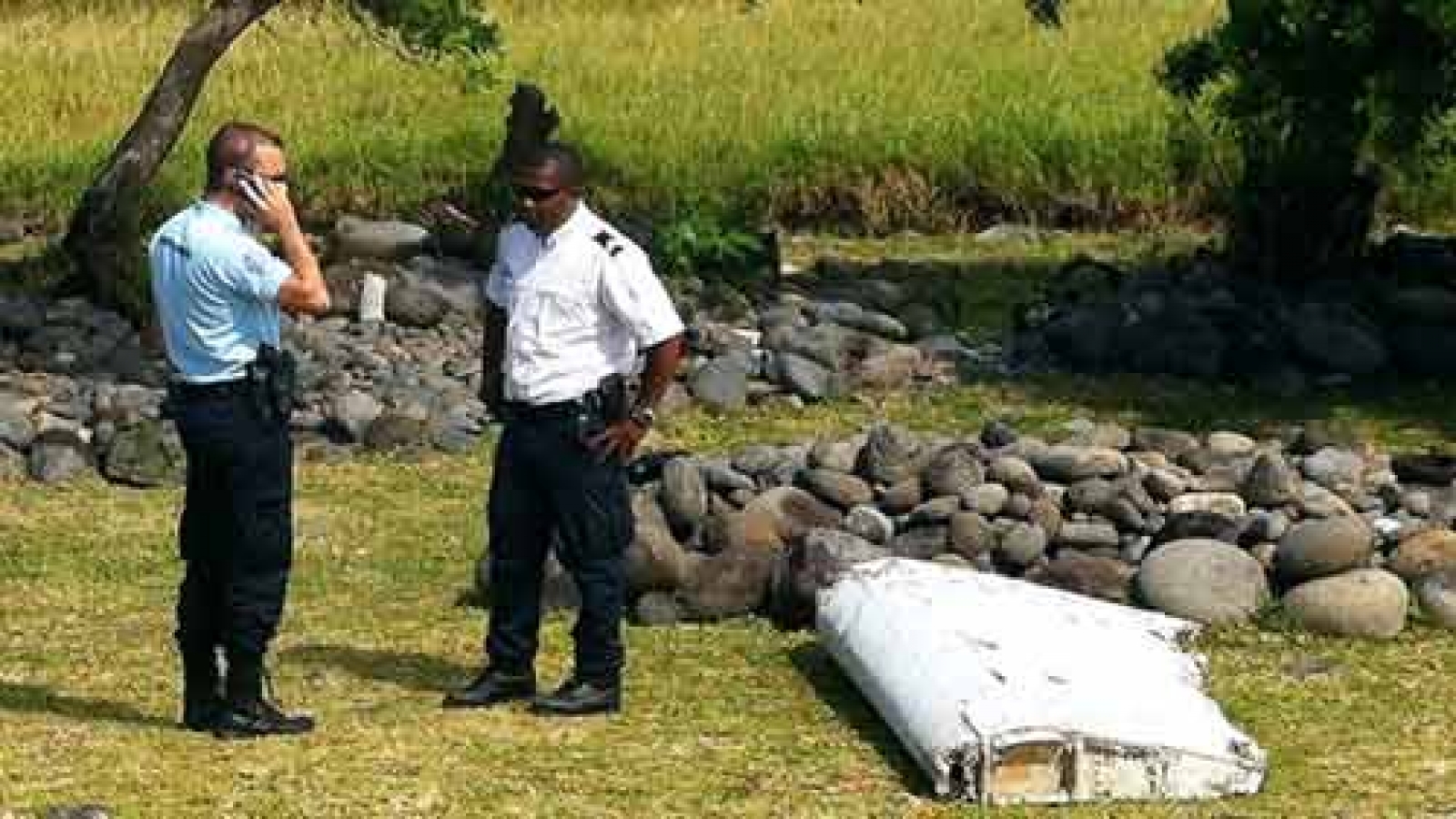 Suspected MH370 plane wreckage found in Thailand