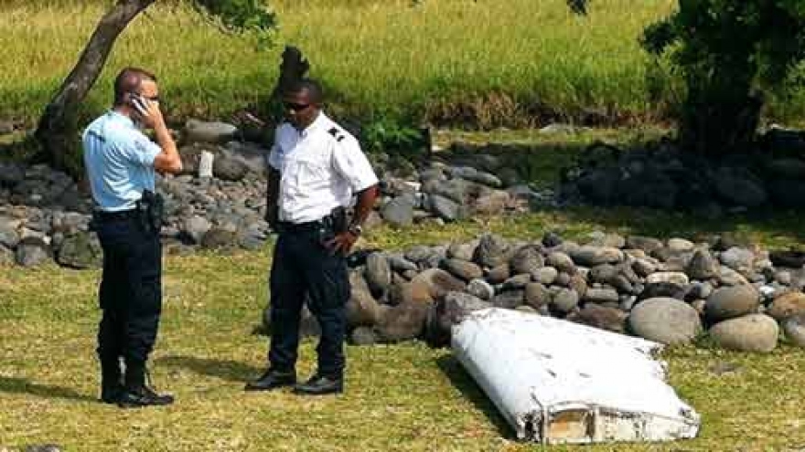 Suspected MH370 plane wreckage found in Thailand