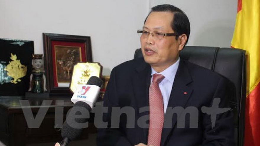 Boosting Vietnam-Singapore economic cooperation