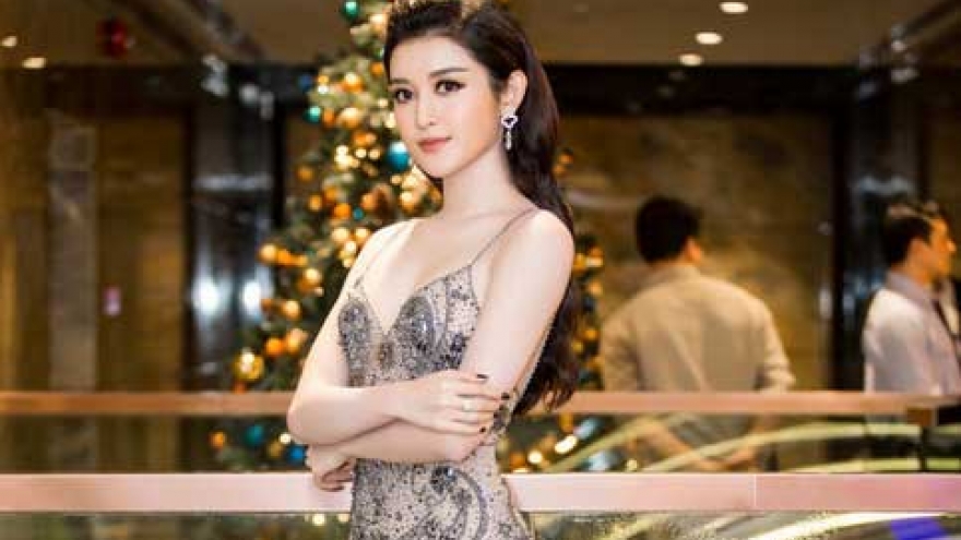 
        Huyen My sparkles at HCM City event
                          
                      
