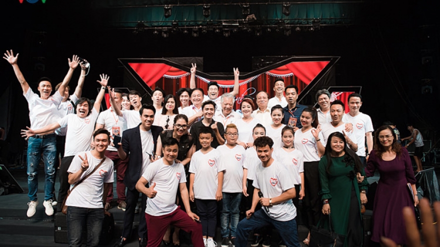 Music performance raises fund for senior artists