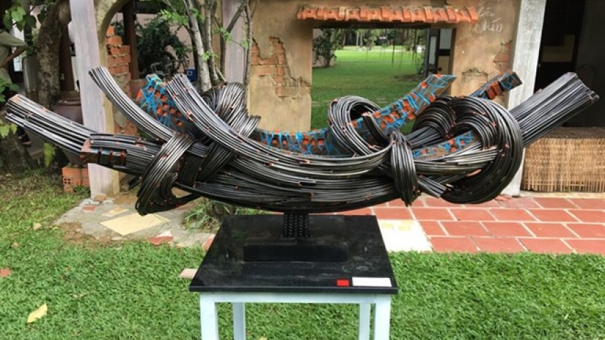 Major art exhibition celebrates National Day