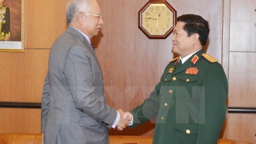 Malaysian PM supports defence cooperation with Vietnam