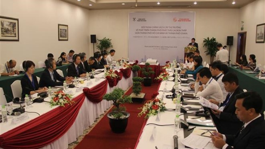 Mayor-level dialogue on low carbon emission policy held
