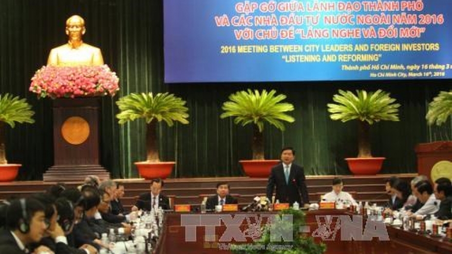 HCM City authorities talk with foreign investors