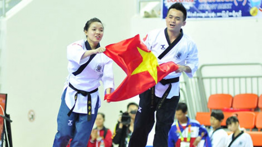 Taekwondo artists bring more gold medals for Vietnam
