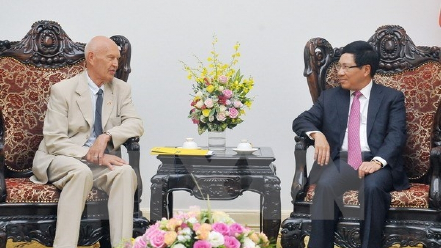 Special envoy of Swedish PM welcomed in Hanoi