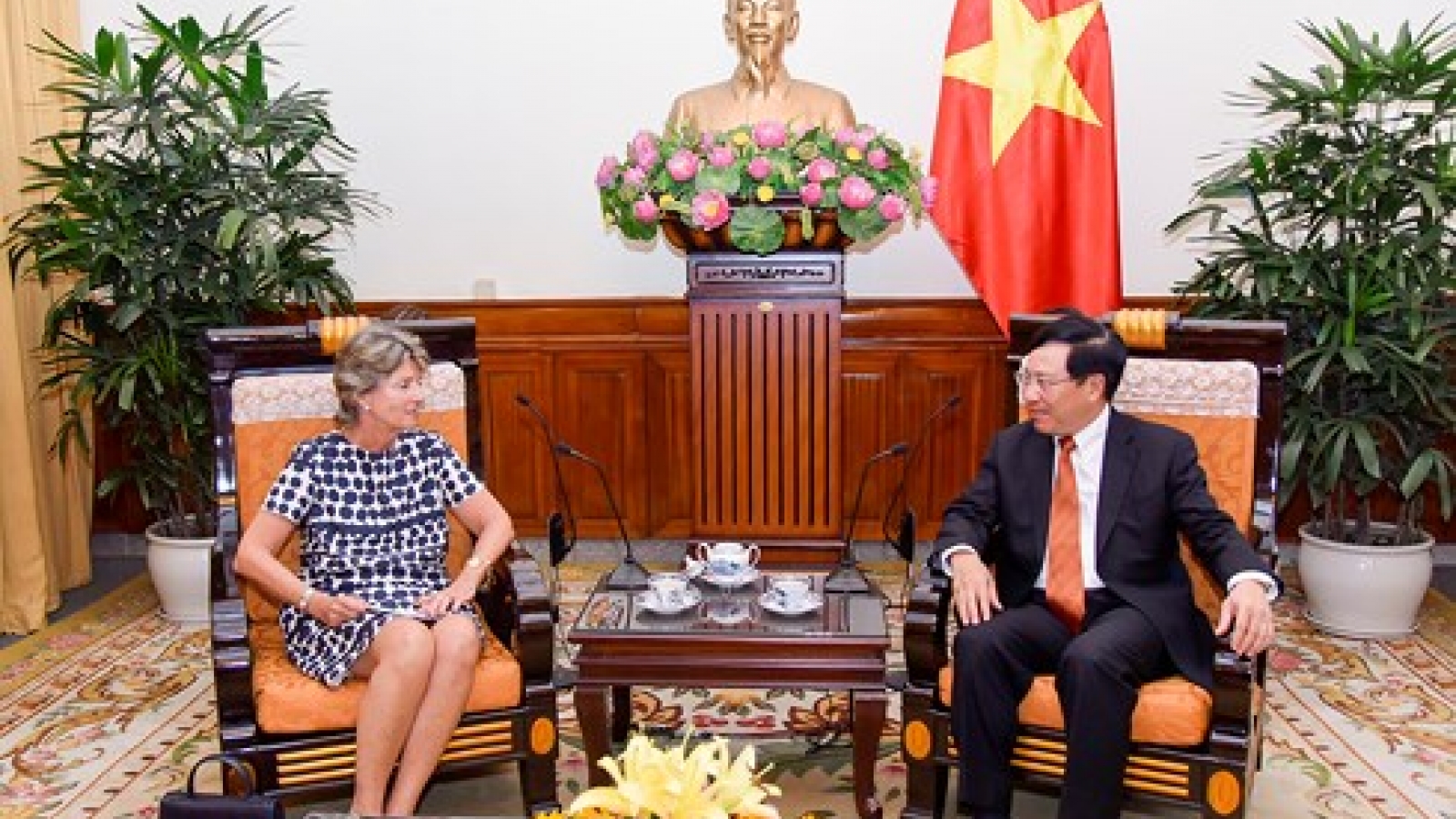 Deputy PM hails Vietnam-Spain strategic partnership