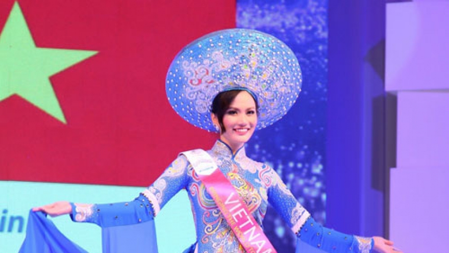 Dieu Linh clinches Miss South East Asia 2014 title