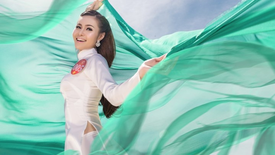 Miss Photo 2017 contestants shine in Ao Dai