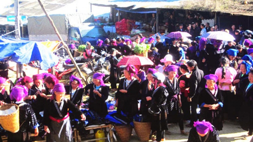 Hmong ethnic Tet customs