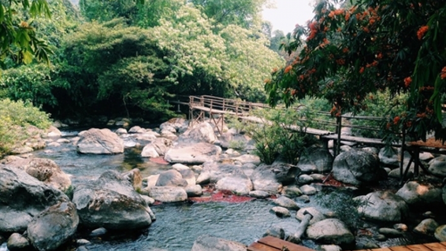 Moọc Water Spring – the gem springs of Mother Earth