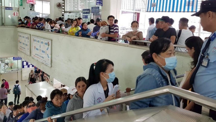 More doctors leaving public hospitals to go private