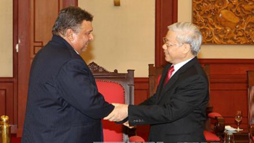 Party leader pushes for stronger Vietnam-Cuba ties