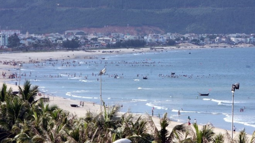 
        Da Nang calls for tourism investment during APEC 2017 week
                              