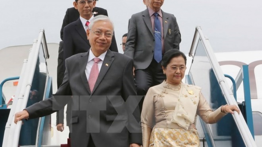 Myanmar President begins State visit to Vietnam