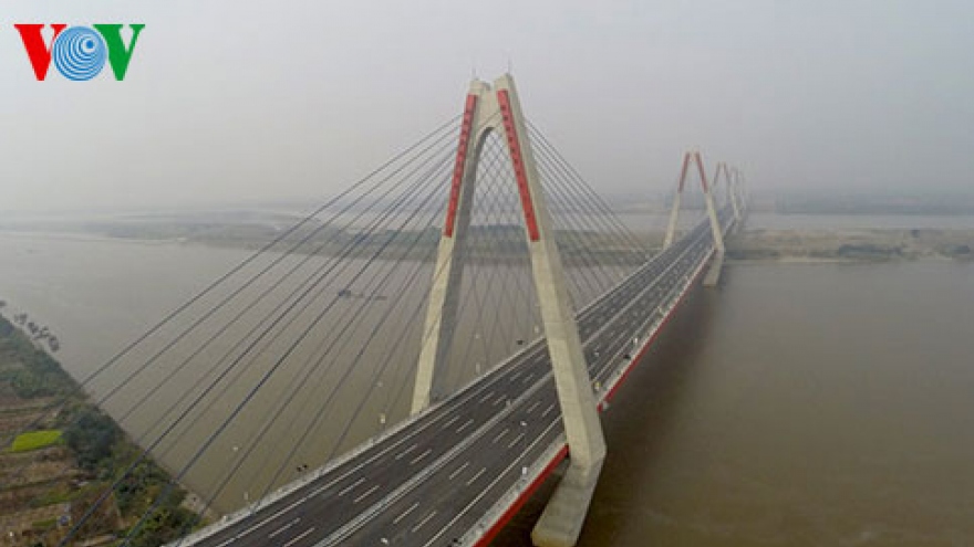 Overview of Nhat Tan Bridge and Hanoi’s most modern road