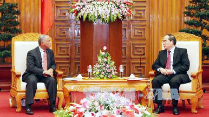 NASA leader visits Vietnam