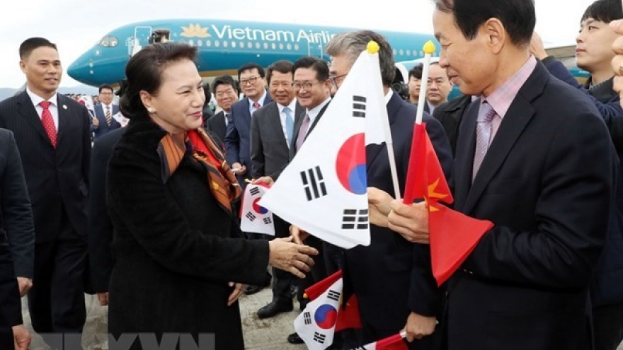 NA Chairwoman begins official visit to RoK