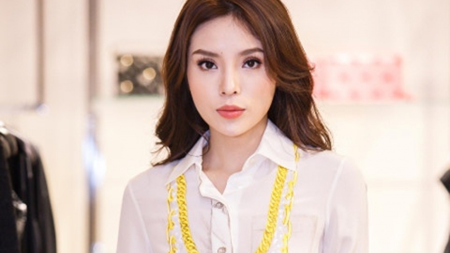 
        Ky Duyen prepares to jet to Milan Fashion Week
                          
                      