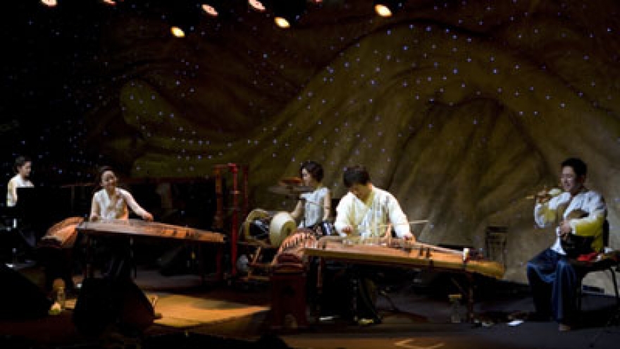 Korean – Vietnamese music on Hanoi stage