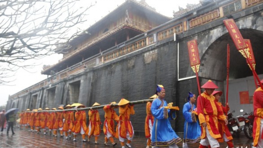 Neu pole erection ceremony reenacted at Hue Imperial Citadel