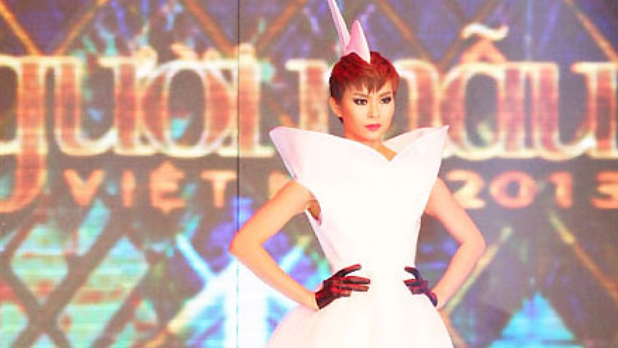 Mau Thanh Thuy crowned Vietnam’s Next Top Model 2013