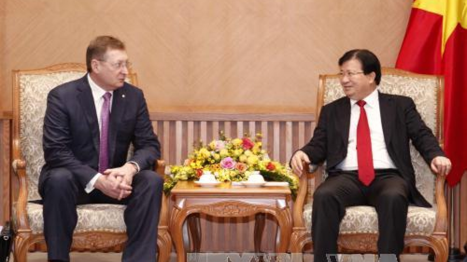 Vietnam, Russia explore greater cooperation in oil and gas