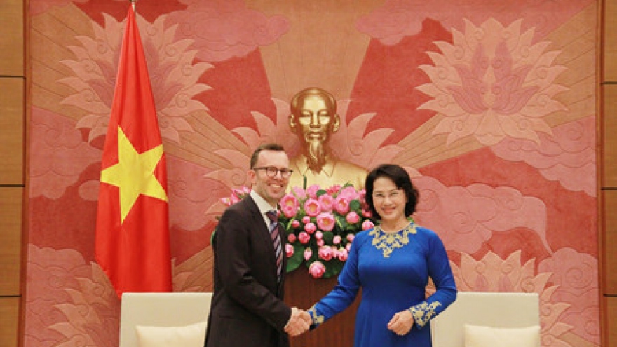 NA Chairwoman hosts NZ, Philippine Ambassadors